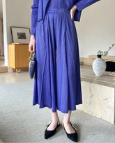 Premium High-Waisted Pleated Pants – Japanese Plissé Wide-Leg Trousers